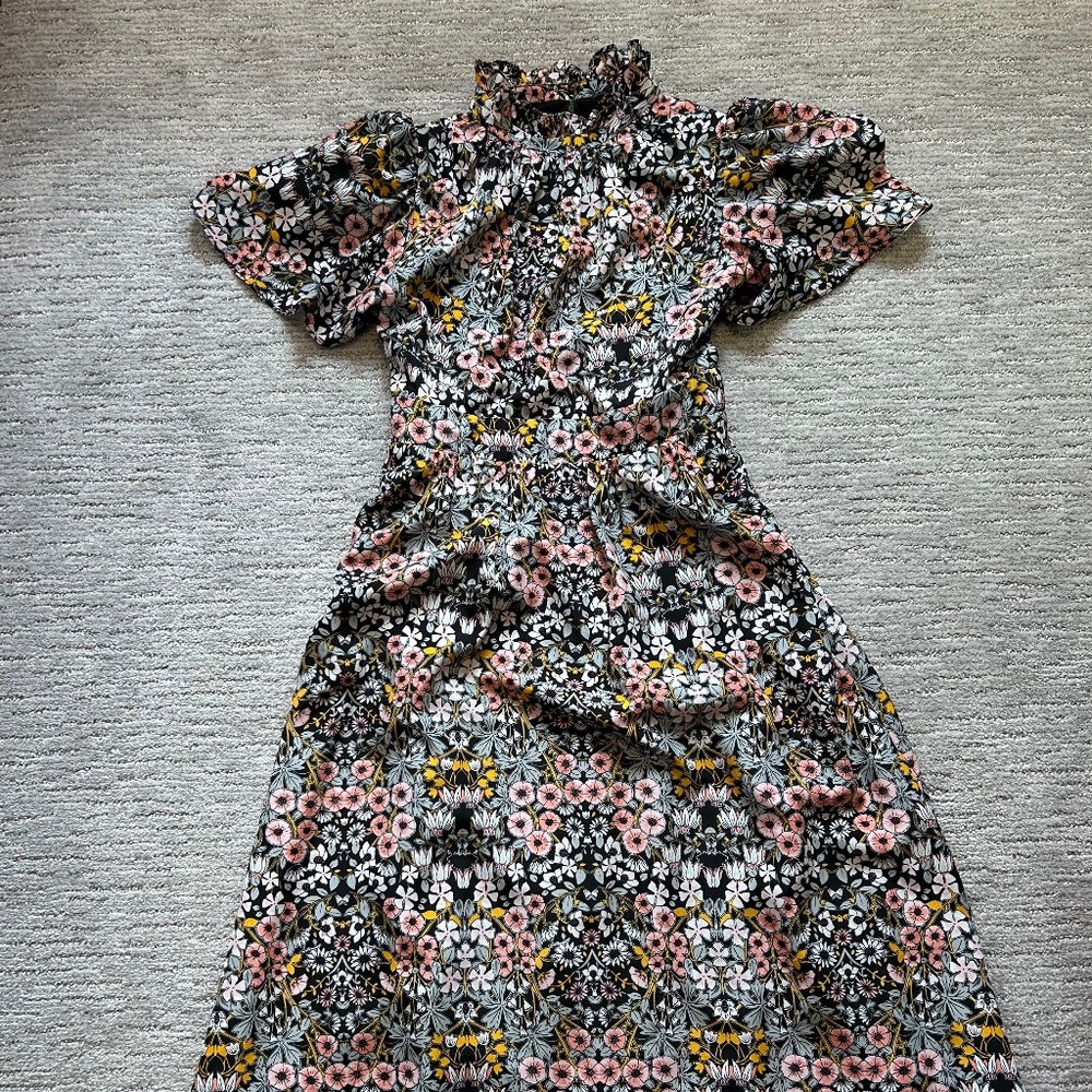 Julia Jordan Women’s Dress Size XS Midi-Long Multi color Flower Pattern